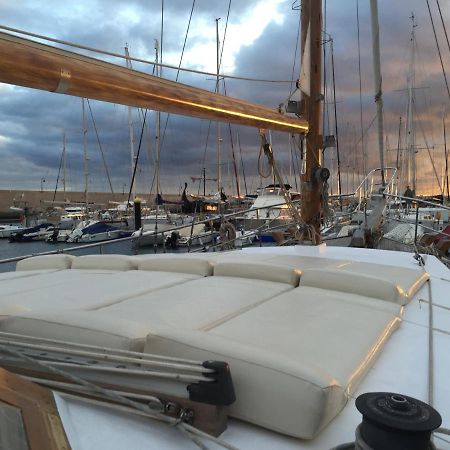 فندق سيراكوزافي  Goktuga Boat&Breakfast المظهر الخارجي الصورة
